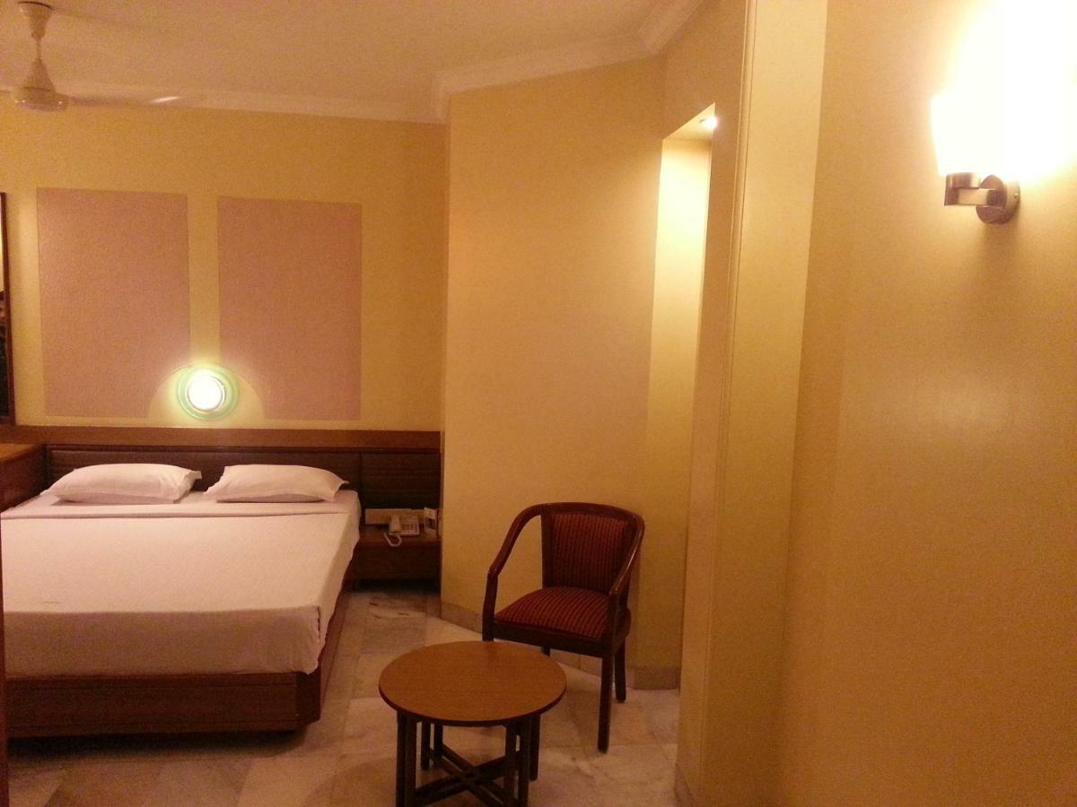 Hotel Ashray International, Sion - Near Bkc Mumbai Bagian luar foto