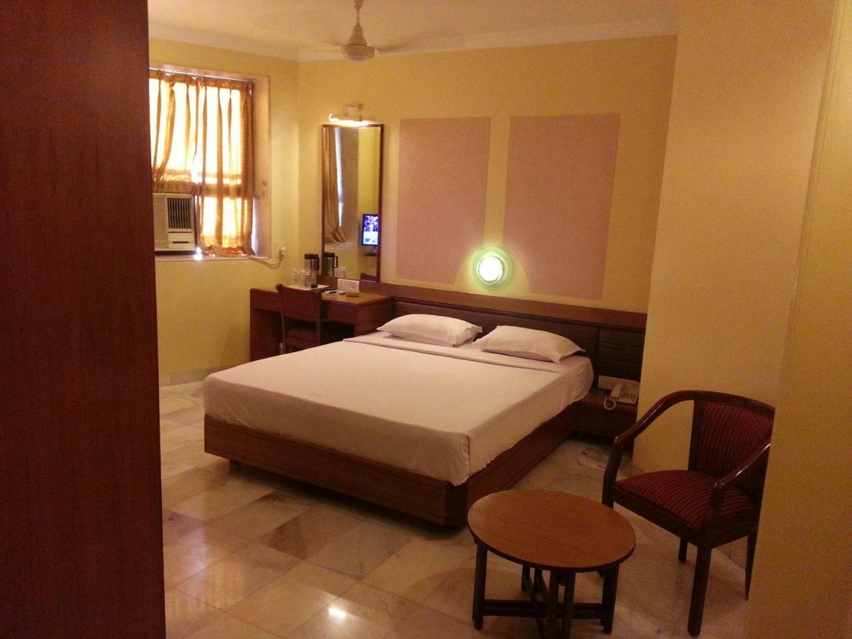 Hotel Ashray International, Sion - Near Bkc Mumbai Bagian luar foto
