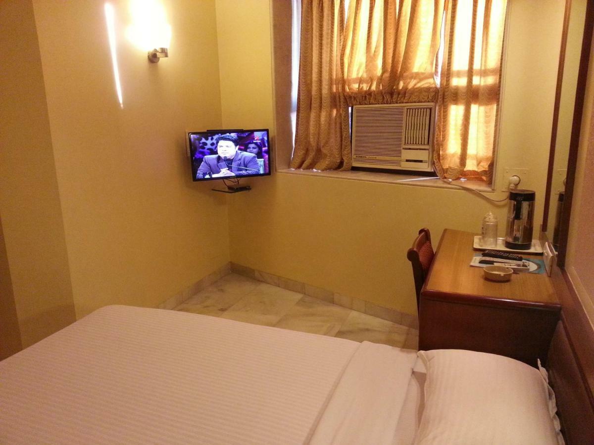Hotel Ashray International, Sion - Near Bkc Mumbai Bagian luar foto
