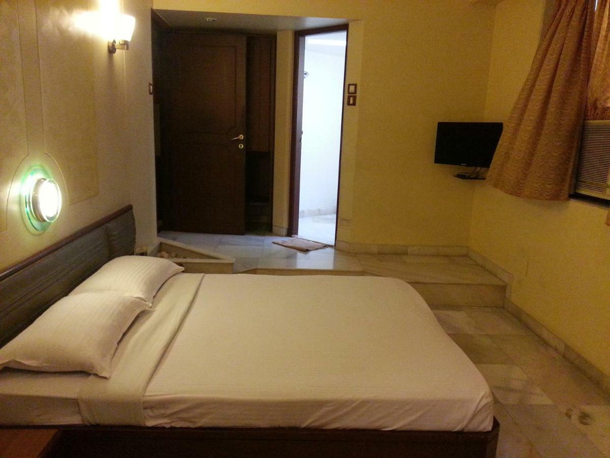 Hotel Ashray International, Sion - Near Bkc Mumbai Bagian luar foto